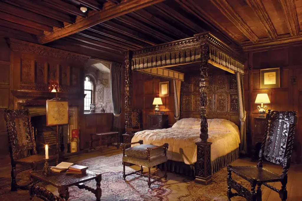 Henry VIII's bedchamber at Hever Castle. (Credit: Hever Castle)